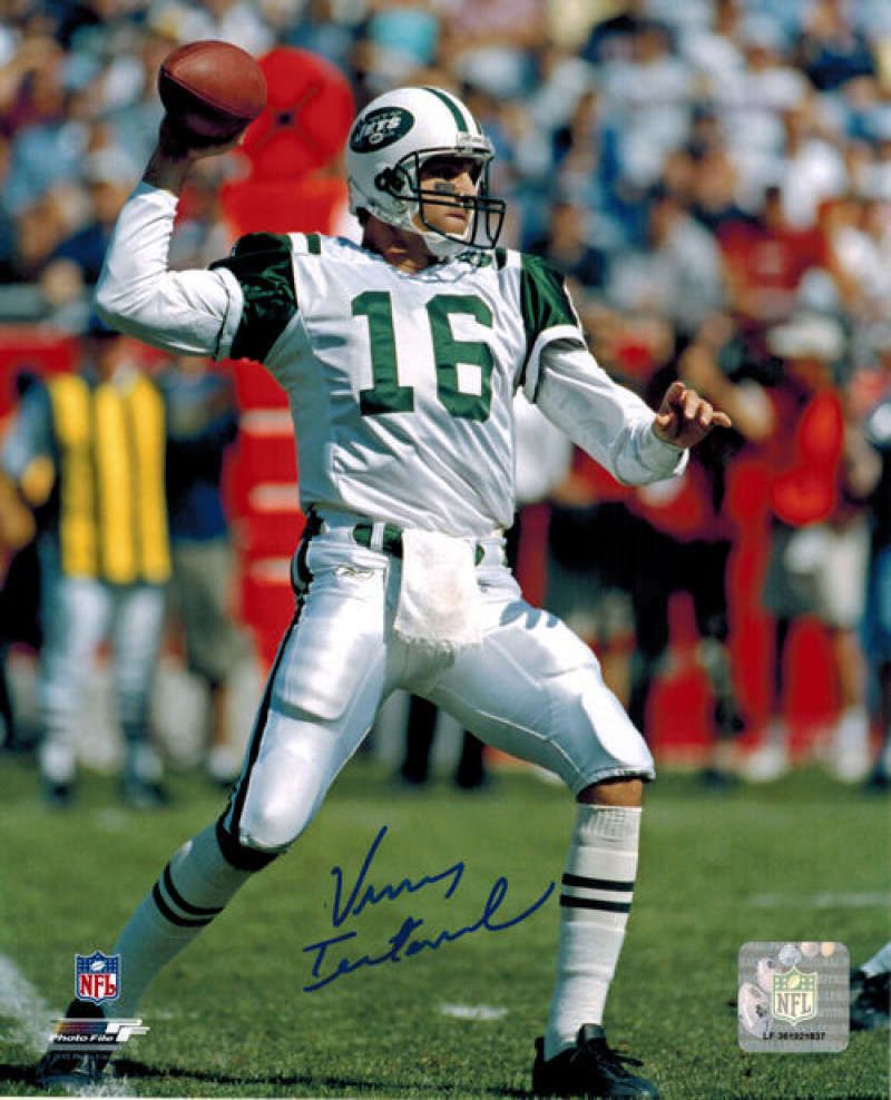 Vinny Testaverde Autographed New York Jets 8x10 (white uniform - full body)