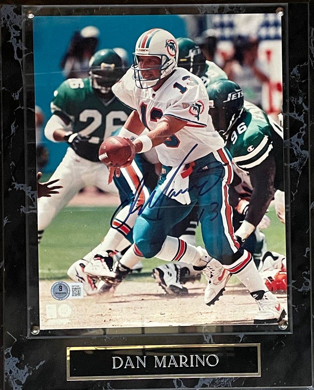 Dan Marino Autographed Miami Dolphins 8x10 Photo Plaque Beckett 45032