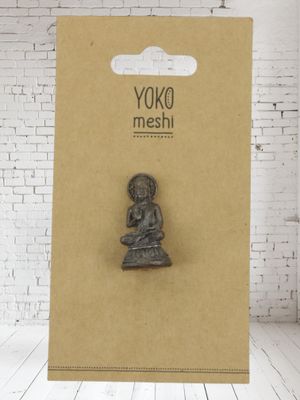 kaart met mini boeddha voor op reis