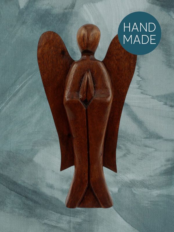 uit hout gesneden engel 20 cm. troostcadeau