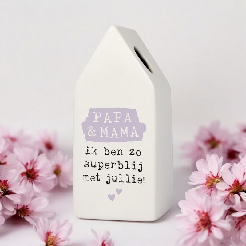 keramieken huisje als vaas met een lieve tekst erop
