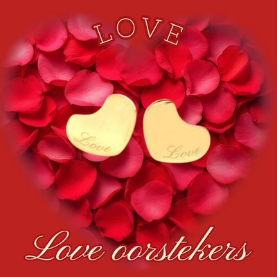 LOVE oorstekers
