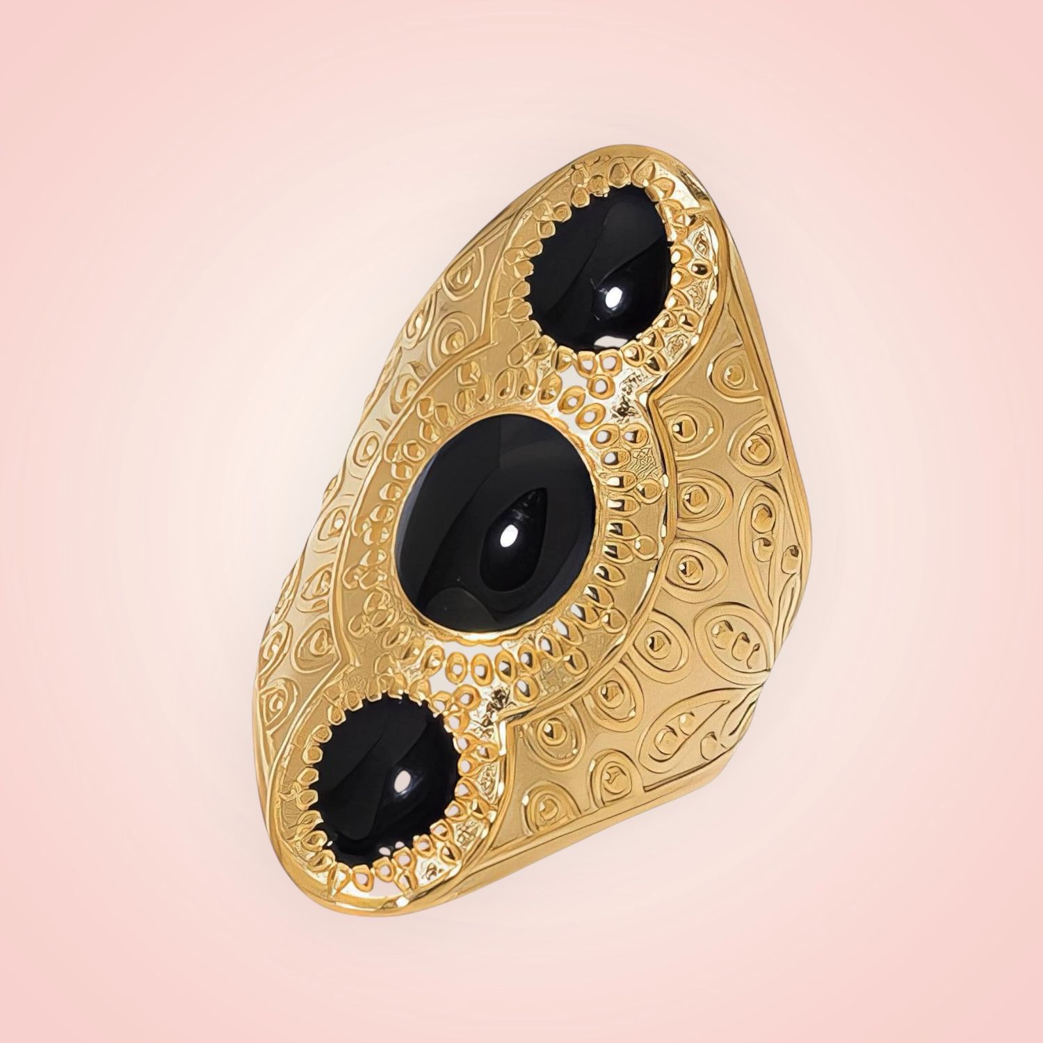 Ring groot met stenen, 18 K gold plated Stainless Steel