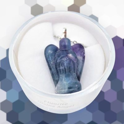 Halsketting met engeltje van Fluoriet