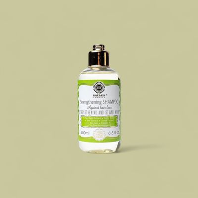versterkende shampoo bij haarverlies, uitvallen haren, kaal worden, haren verliezen