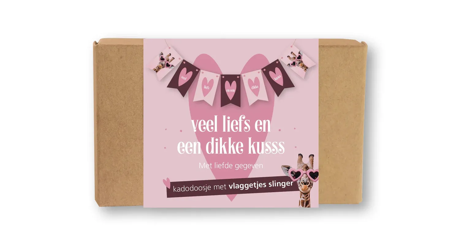 Veel liefs en een dikke KUSSSSSS - Brievenbus cadeau bij myhearttoyours.nl