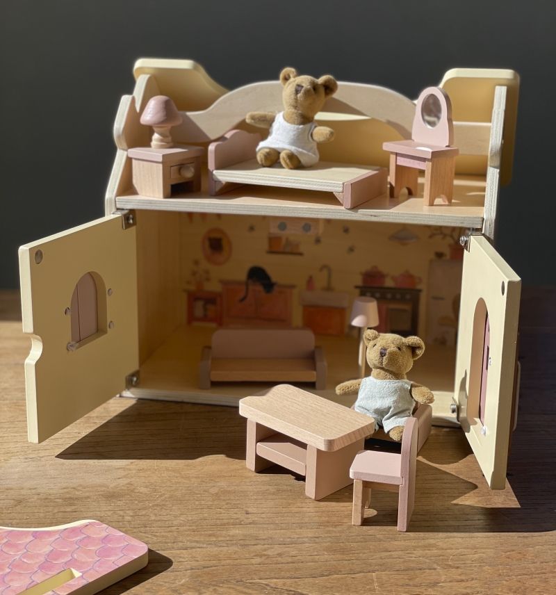 Doll house with bears