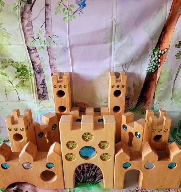 Château de Contes de fée en bois - 10 delig Bauspiel