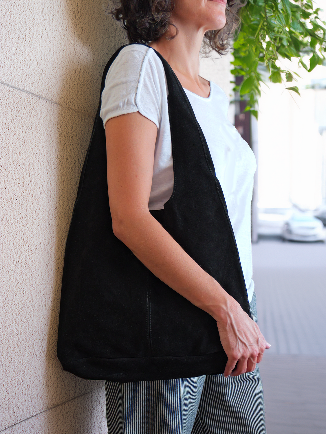 Sac ISBAAH cuir effet daim noir profond