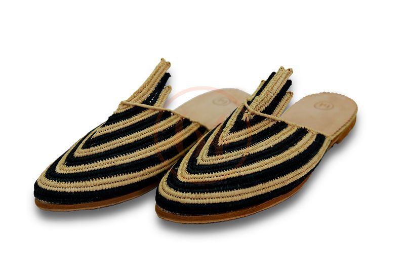 SOPHIA L'ÉLÉGANTE SOPHIA L'ÉLÉGANTE