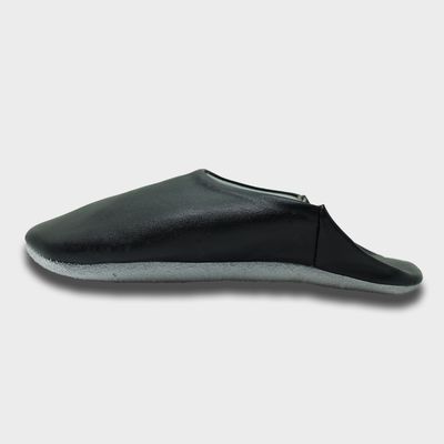 Chausson TIHOUNA noir profond
