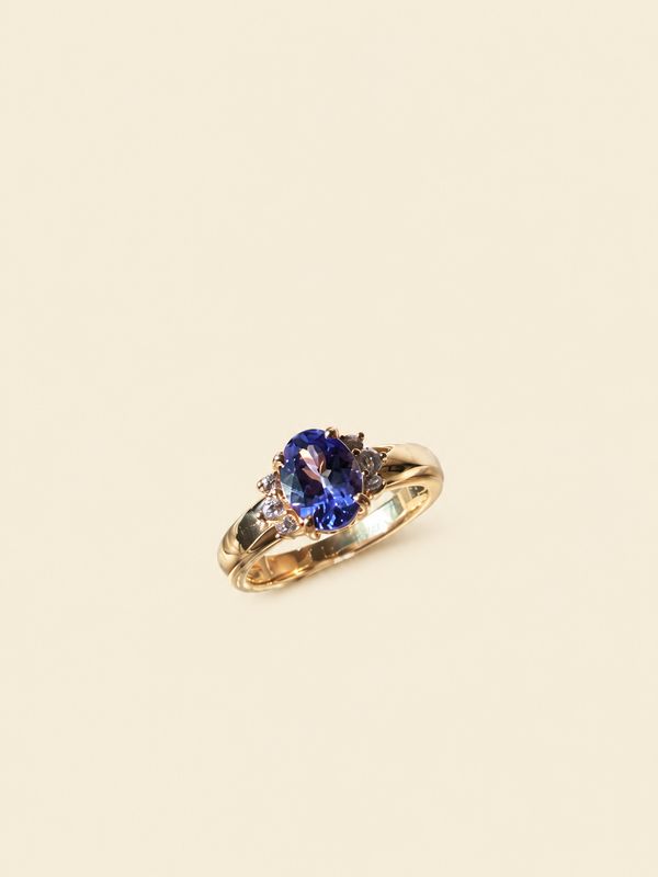 „Lila Aurora" Goldring mit Tansanit und Brillanten