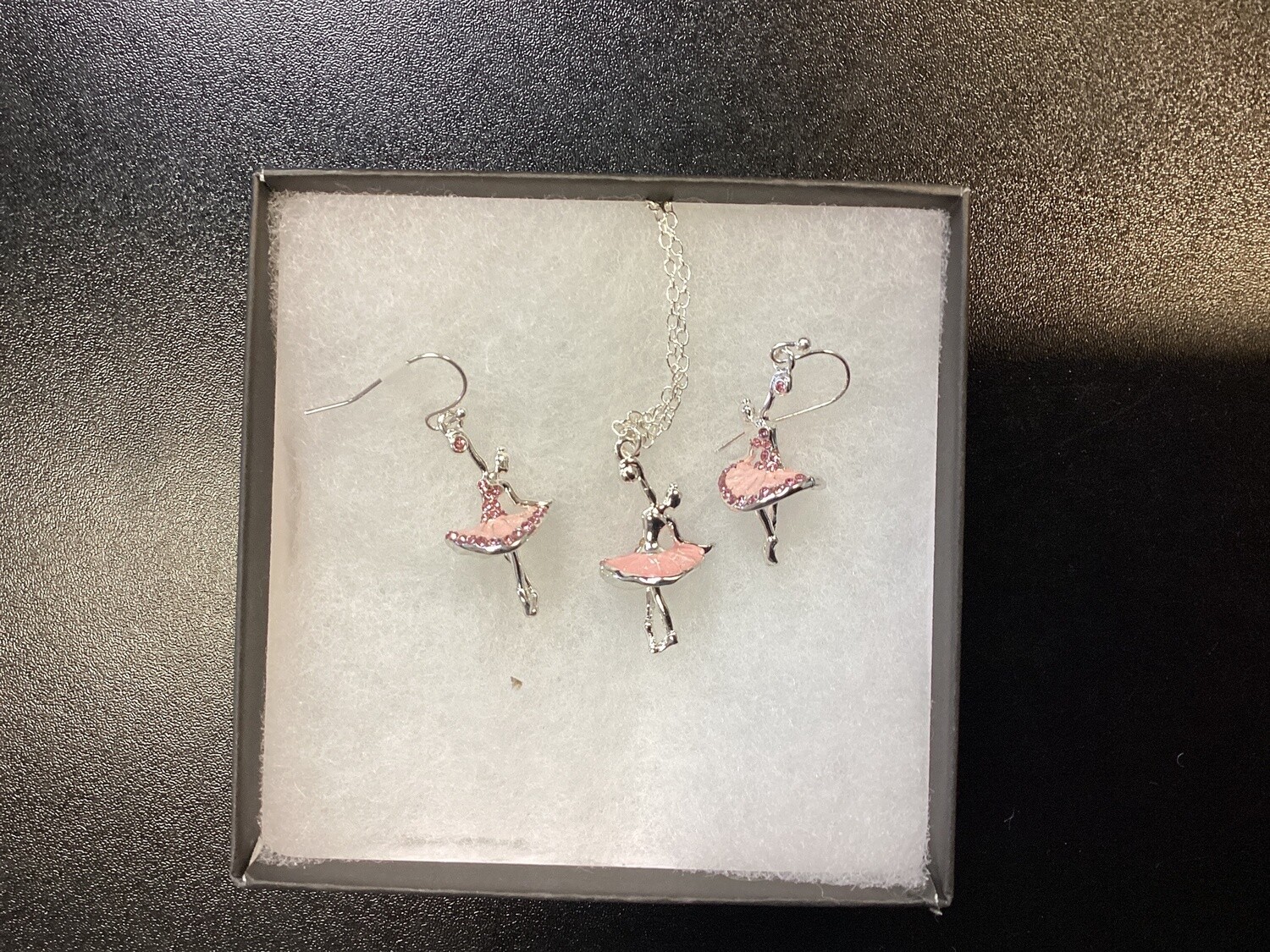 DSHA 5502 3D BALLERINA NECKLACE EARRING SET