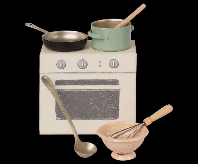 ML 11-0112 MINIATURE COOKING SET