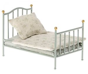 ML 11-2118 VINTAGE MOUSE BED