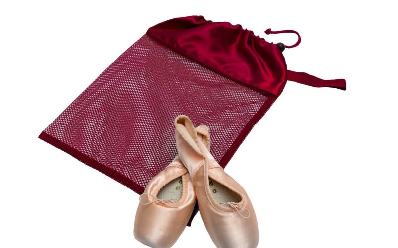 HORIZON DANCE BURGUNDY MESH POINTE SHOE BAG