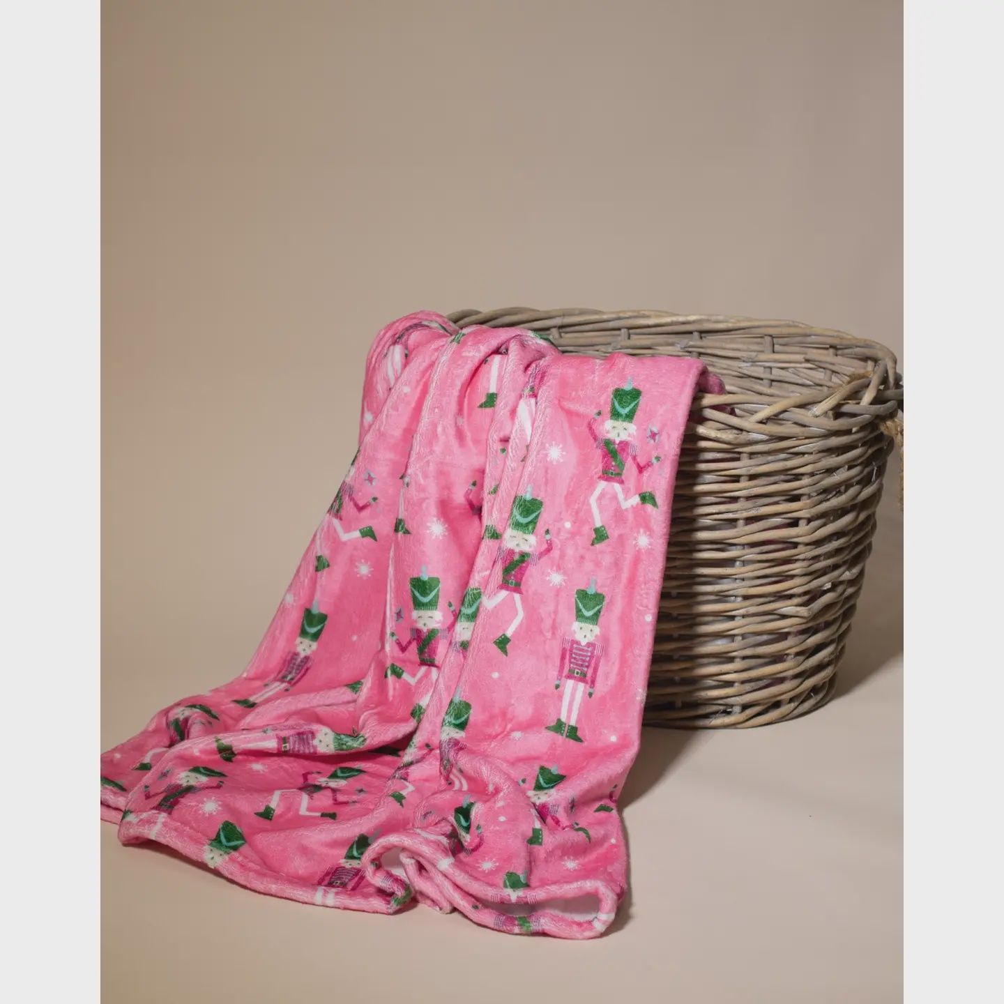 NUTCRACKER CUTIE THROW PINK/MULTI