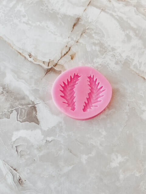 Roman leaf silicone mold