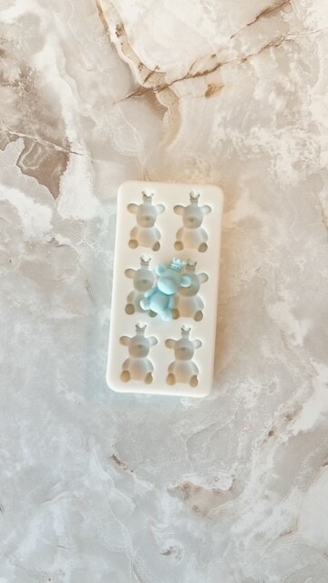 Multi teddy bear silicone mold with crown