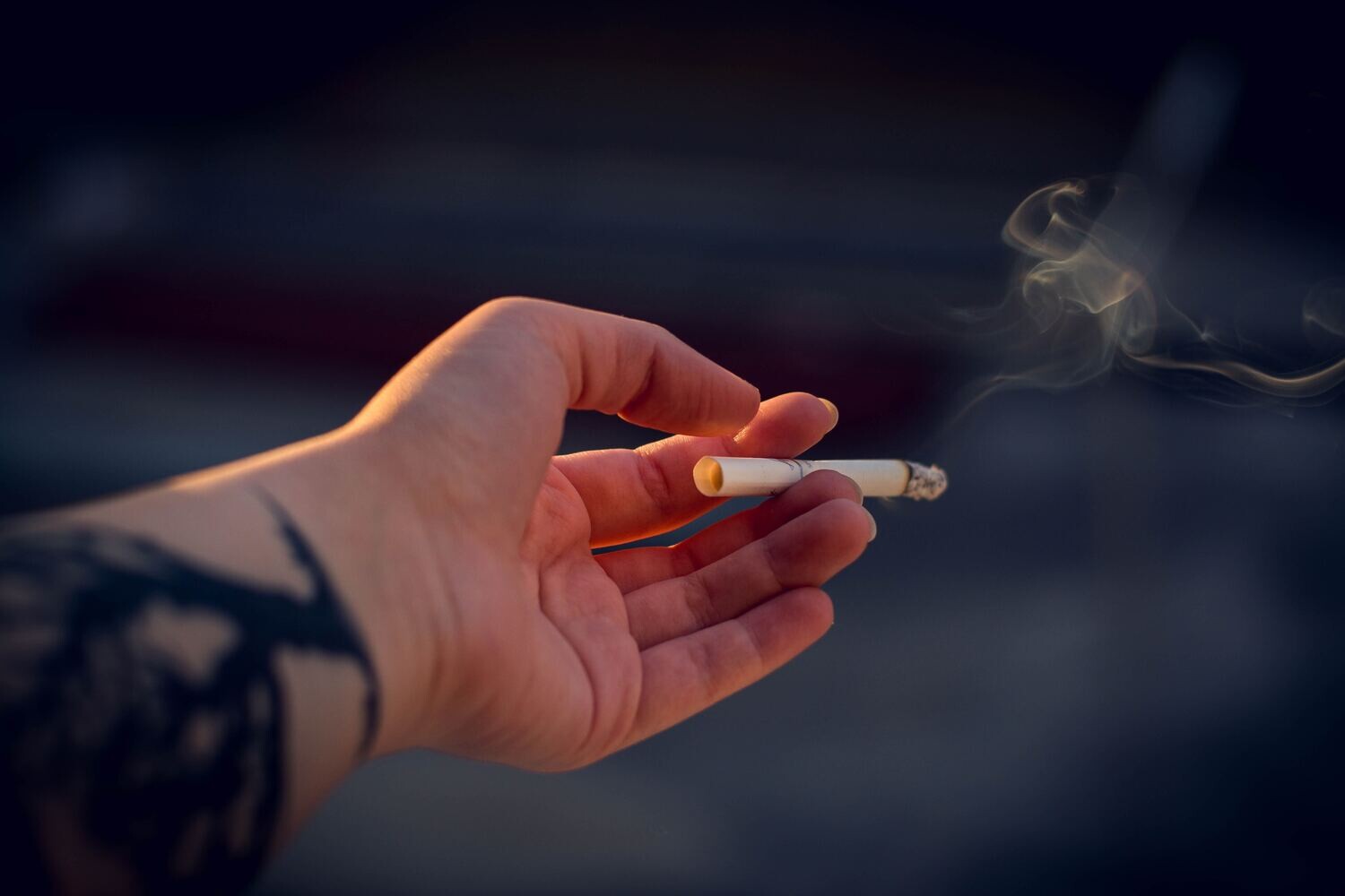 Stoppez l&#39;addiction au tabac ou au cannabis