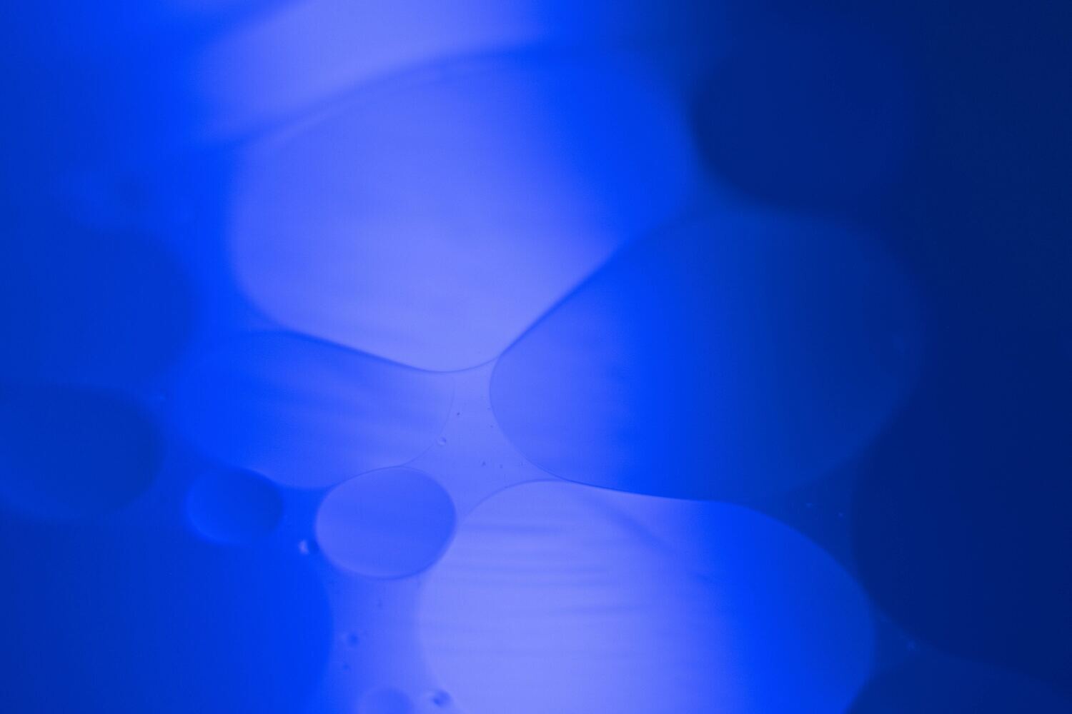 Initiation à la lumière indigo