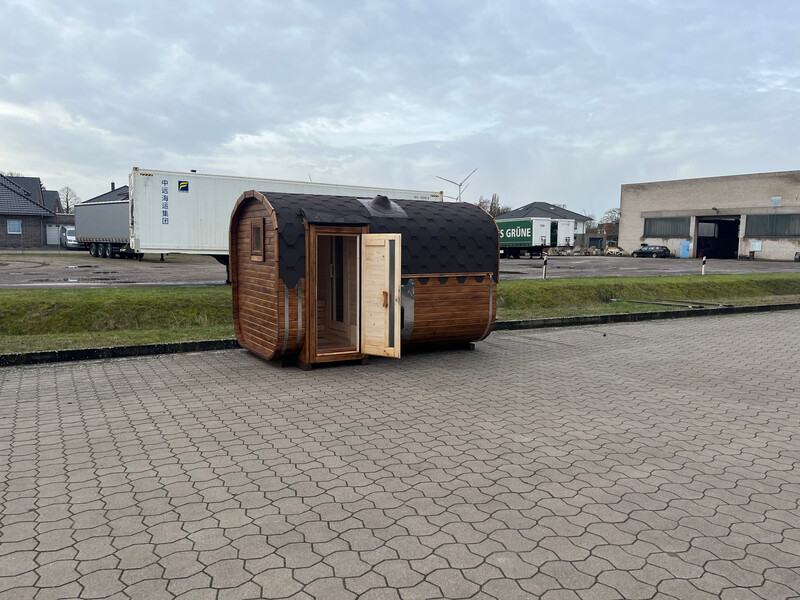 Quadro Sauna mit Vorraum