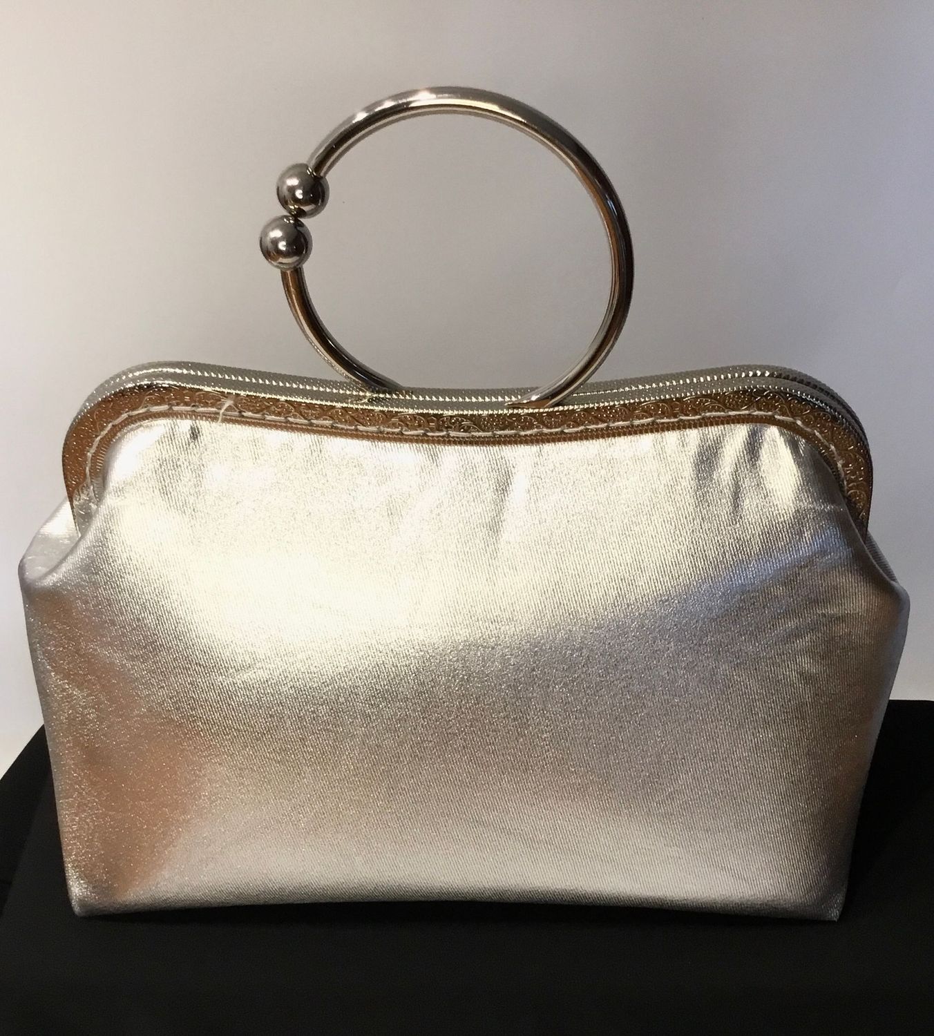 Bolso de mano plata An30X18 X9cnt
