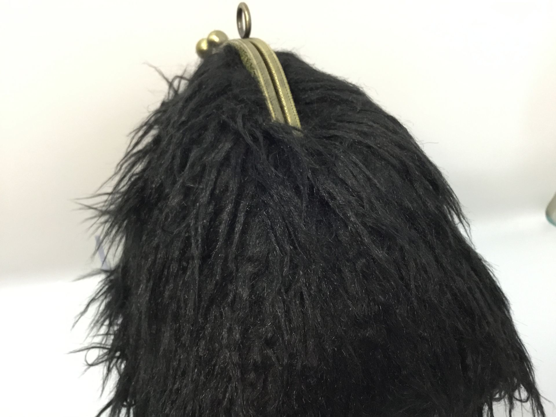 Bolso de pelo sintético negro