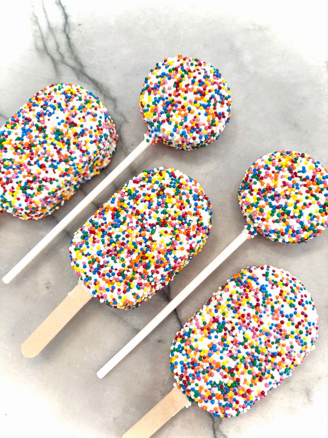 Dot Cake Pop (small)