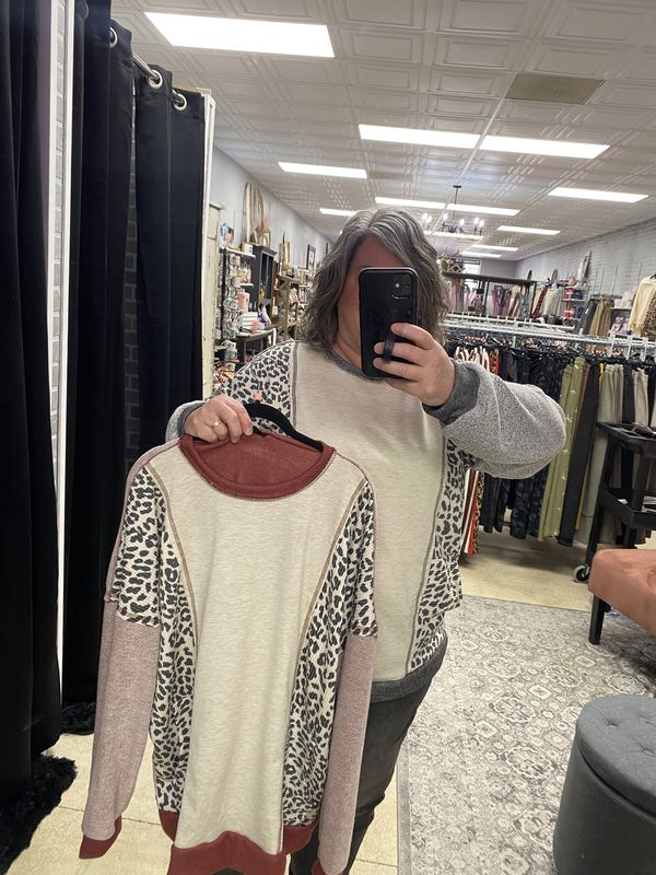 Marsala vertical block top