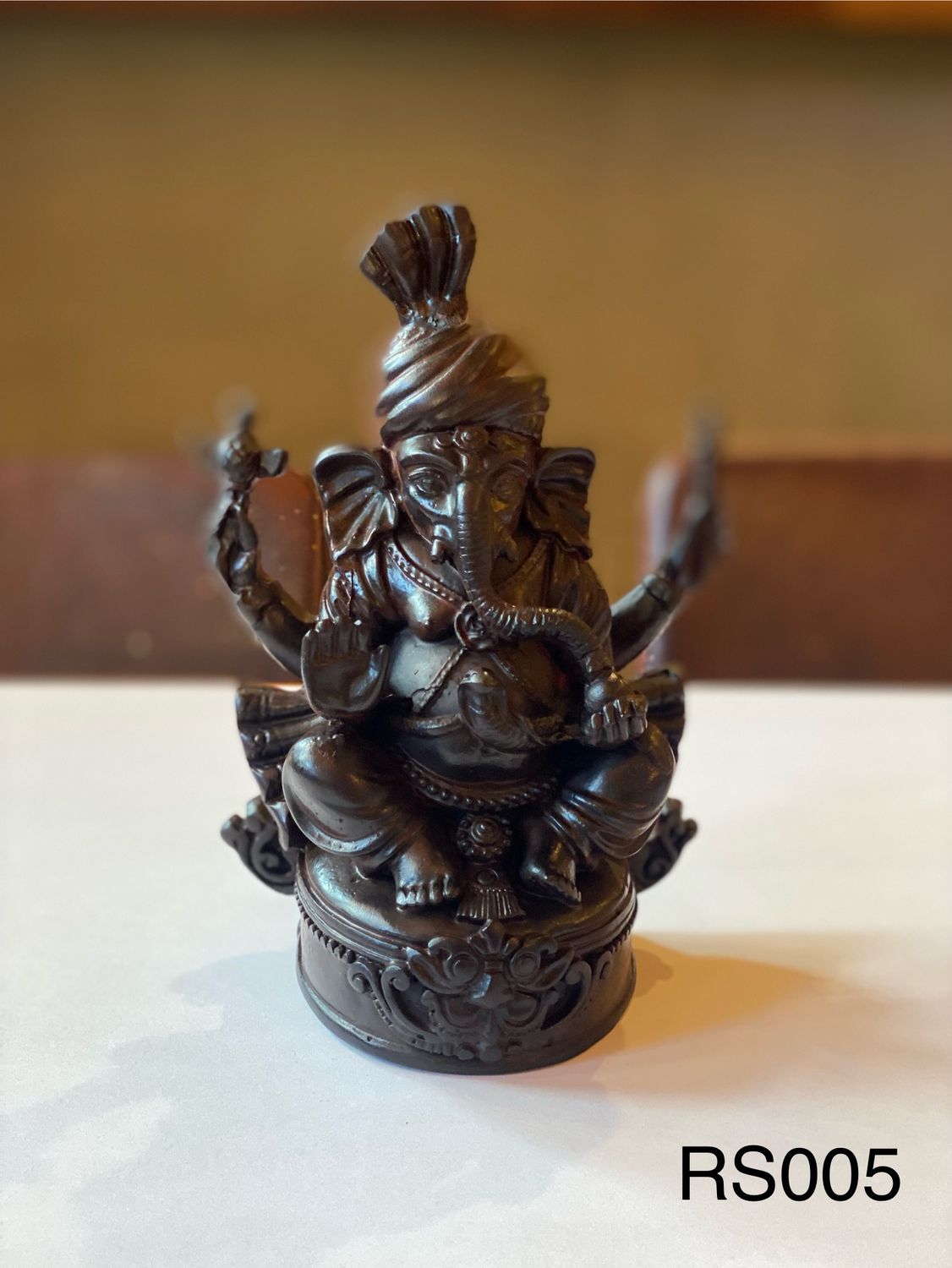 Handmade Resin Ganesha wearing Turban - Medium