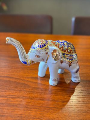 Benjarong Elephant, Size L