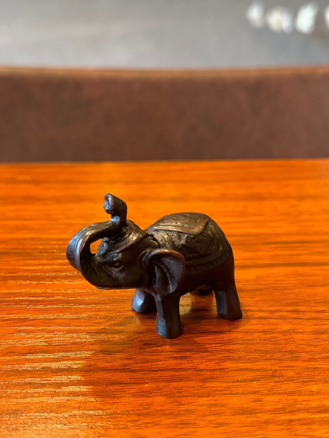 Resin Indian Elephant ( XS )