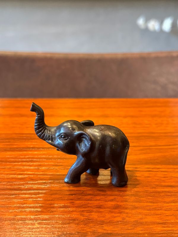 Resin Baby Elephant ( XS )