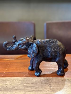 Resin Indian Elephant with Black Ivory ( L )