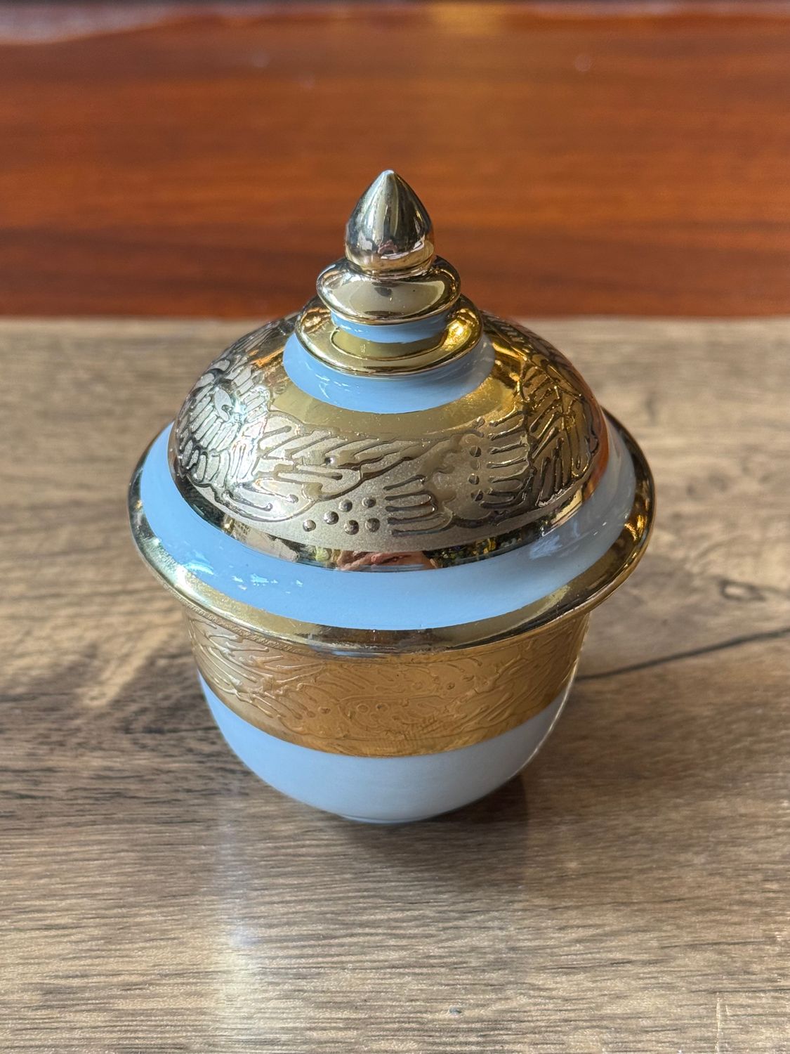 Ceramic Gold Bowl with Lid ( Style A )