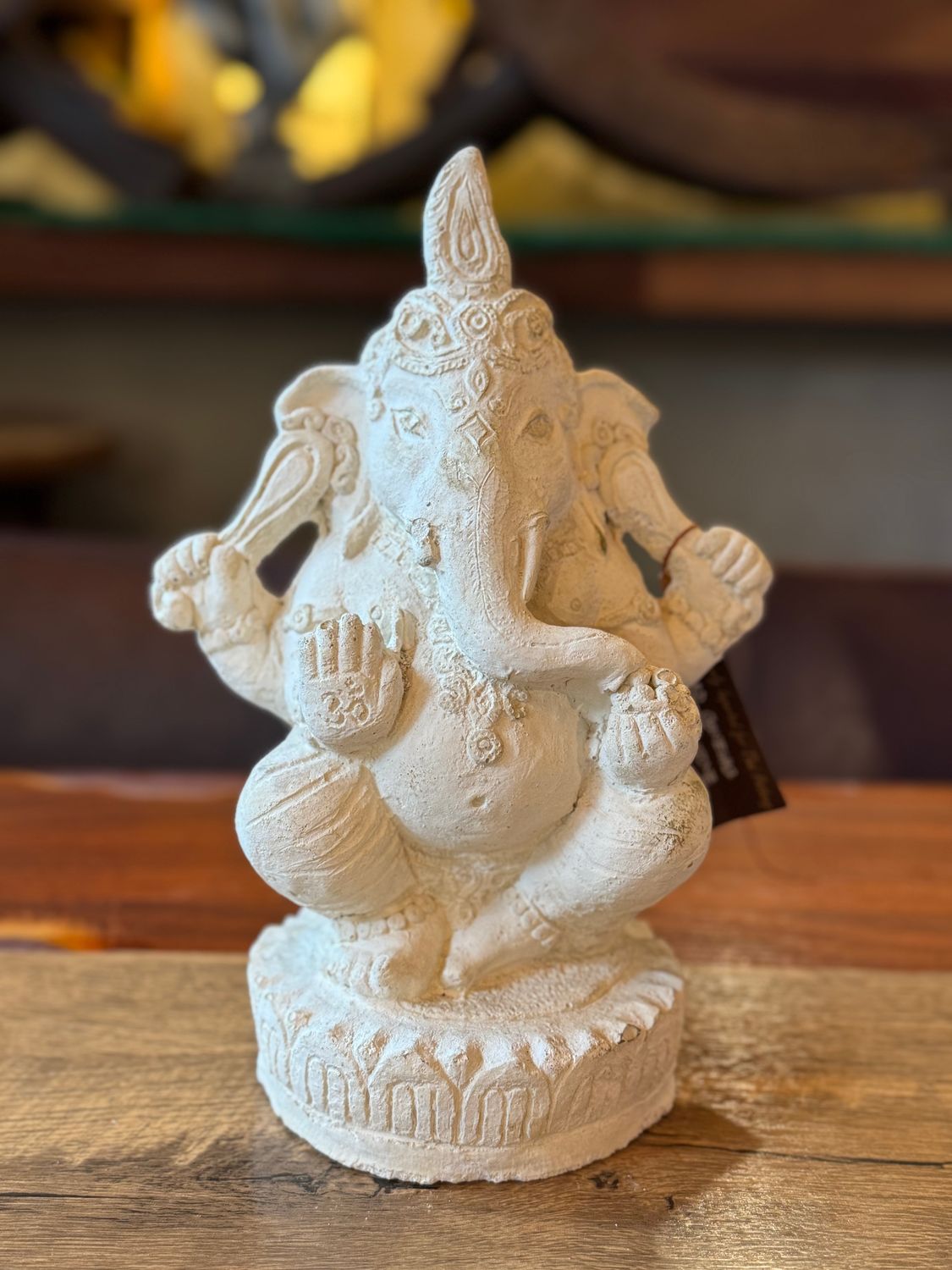Lord Ganesh White Sandstone (M)
