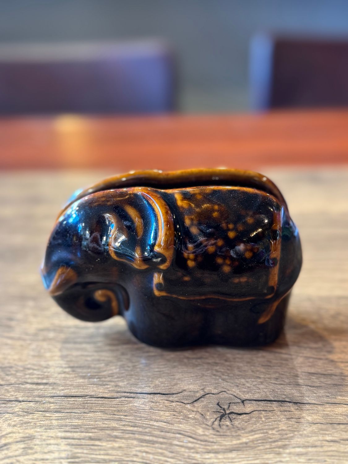 Elephant business card holder - Brown