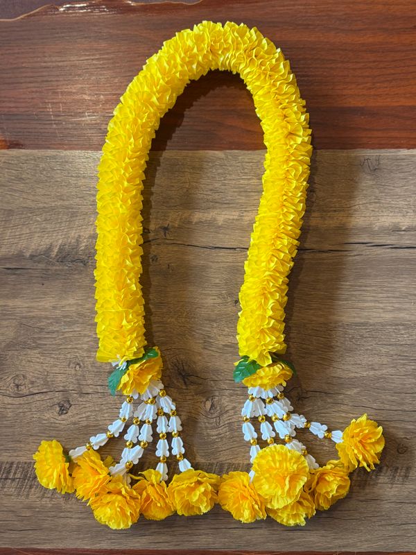 Thai Buddhist Garland - Linear