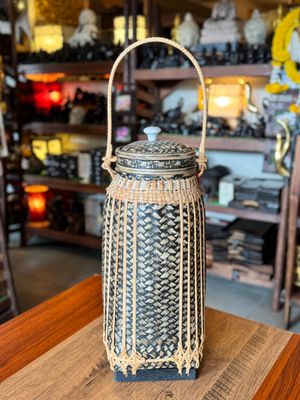 Bamboo Decorative Basket with Lid and Handle (M)