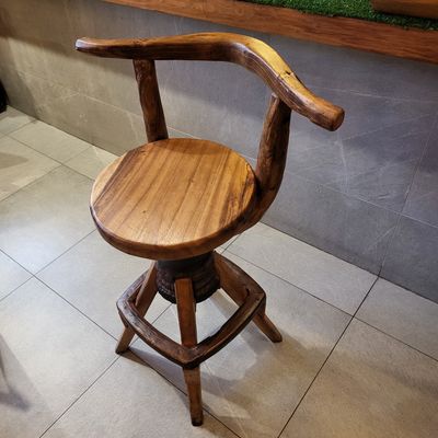 Bar Stool B