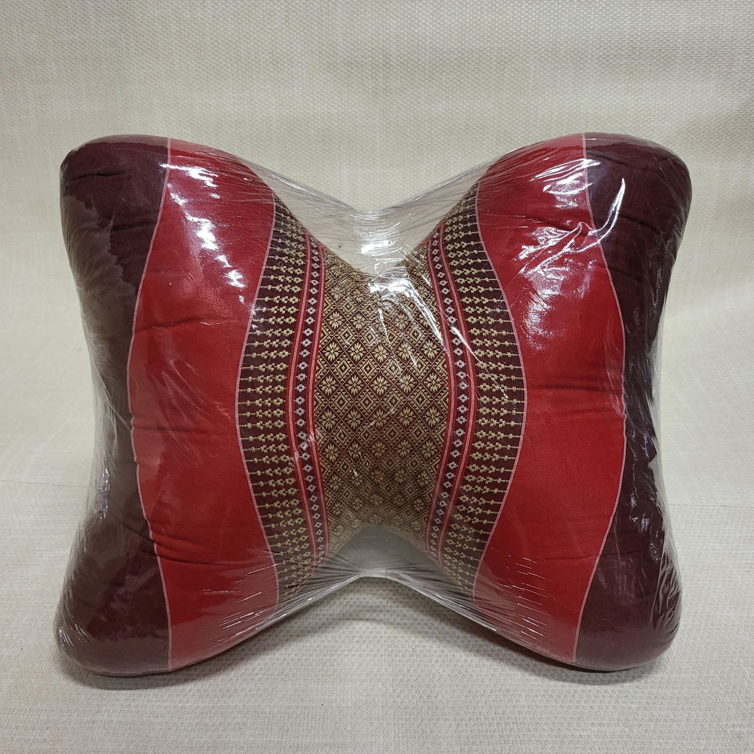 Traditional Thai Triangle curved cushion - Red B