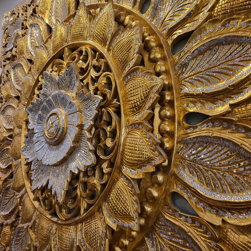 Golden Lotus Wall Art – 1.8m
