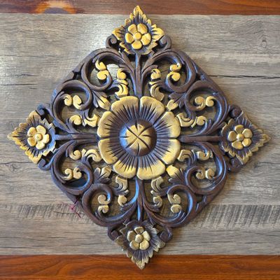 Handcrafted Wooden Wall Panel – Floral Diamond Design 31 cm