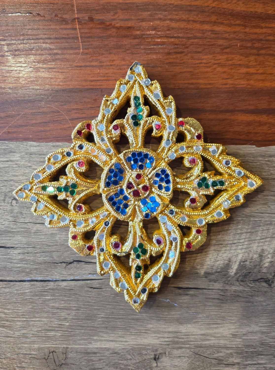 Hand Craved Wooden Wall Plaque C 15cm (Square)