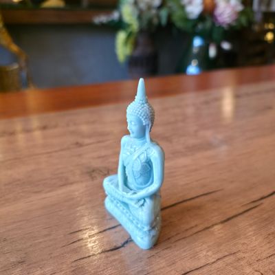 Green resin Buddha Meditation Posture - 9cm