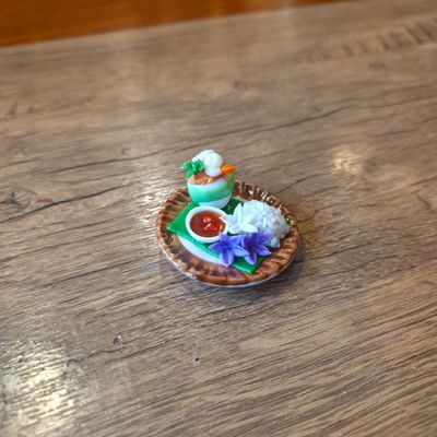 Miniature Feast Magnet - Coconut Seafood