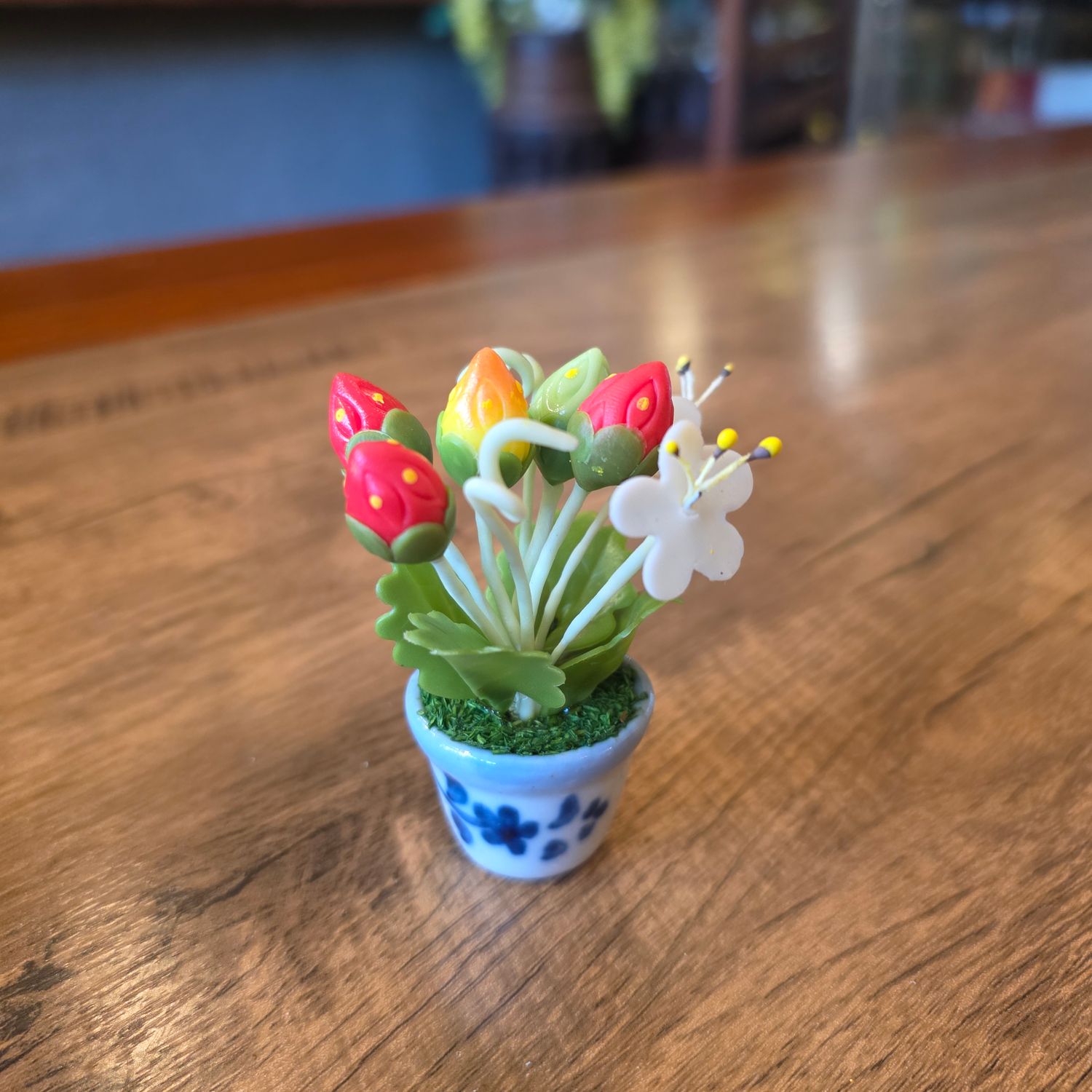 Miniature Strawberry Pot Magnet