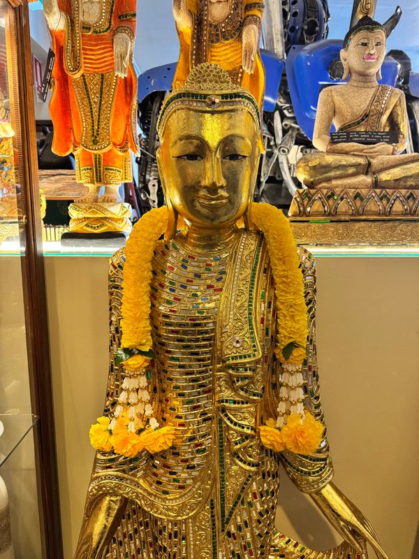 Thai Buddhist Garland - Linear
