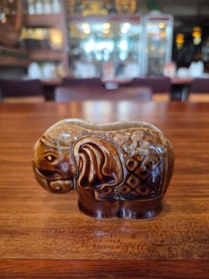 Elephant business card holder - Brown